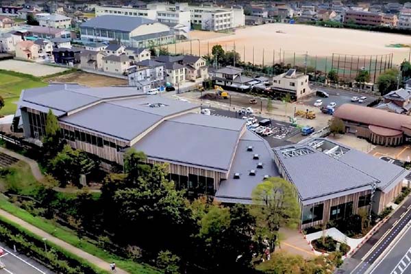 守山市立北部図書館「本の湖(ほんのうみ)」