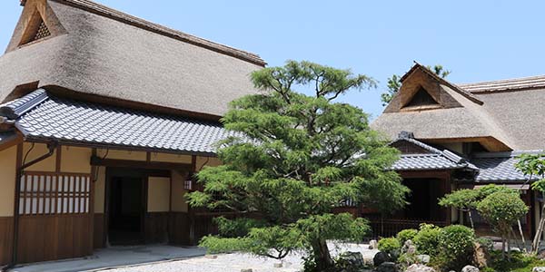 守山の遺跡・建築物